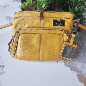 Tignanello Pebbled Leather Crossbody Shoulder Bag Purse Organizer Mustard Yellow